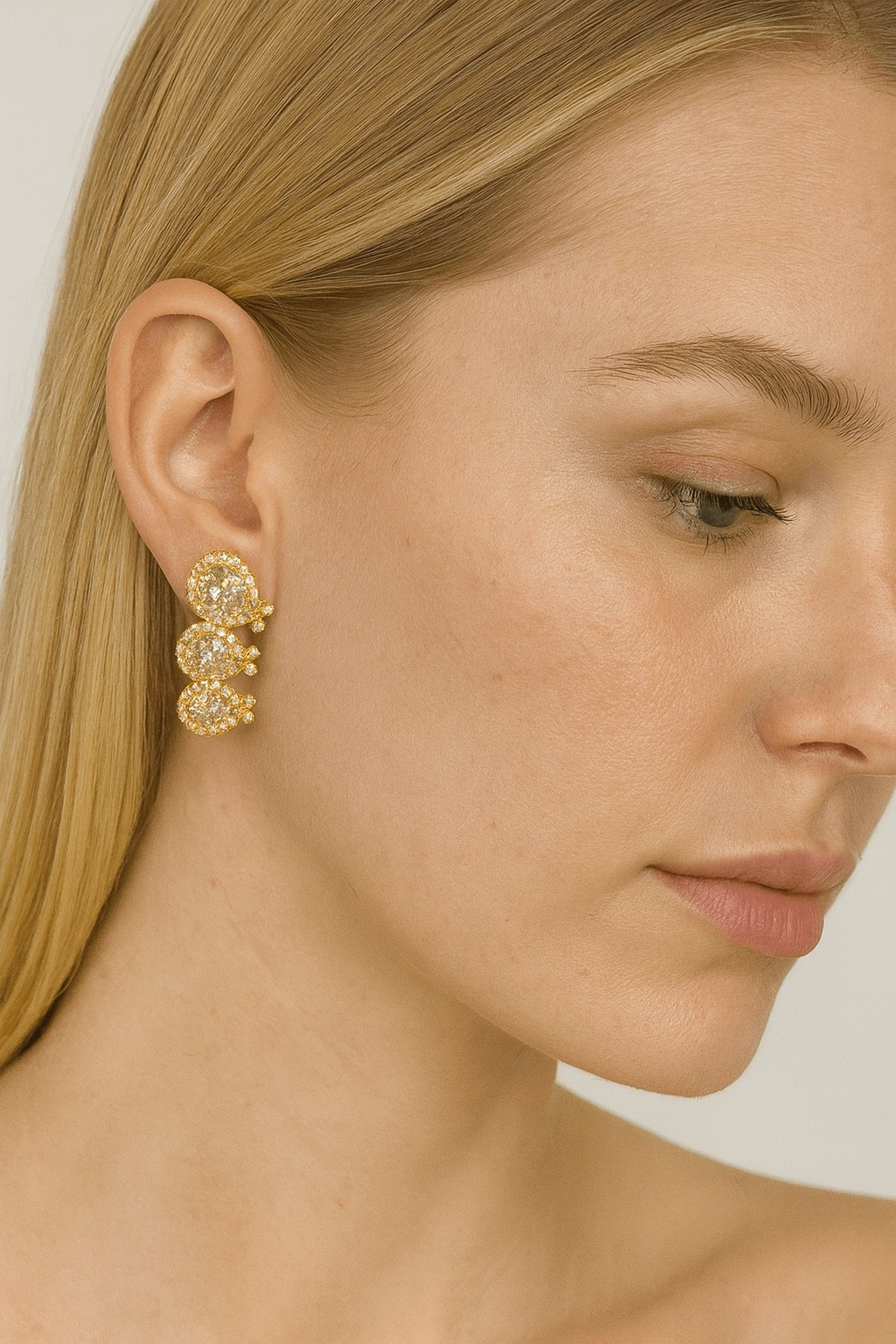 785-01986676-ddc3-7131-a93e-bbdf89c3c452.jpg Aretes Rodio Dorados - Imagen 1