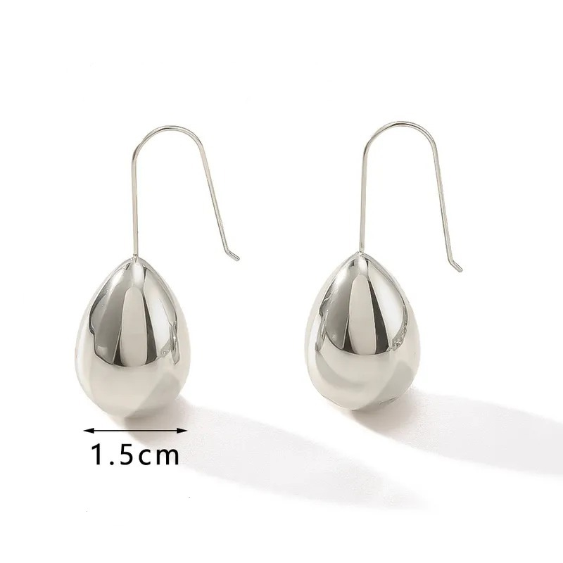785-56ac2180-67bc-4b53-b331-992e36a51091.jpg Pendientes plateados - Imagen 1