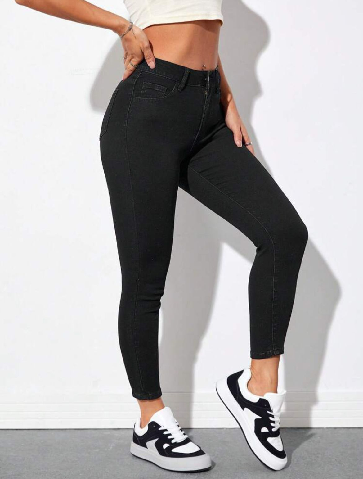 785-1e639759-fa5d-4d27-8798-8cd04683395e.jpg Pantalón negro stretch - Imagen 1
