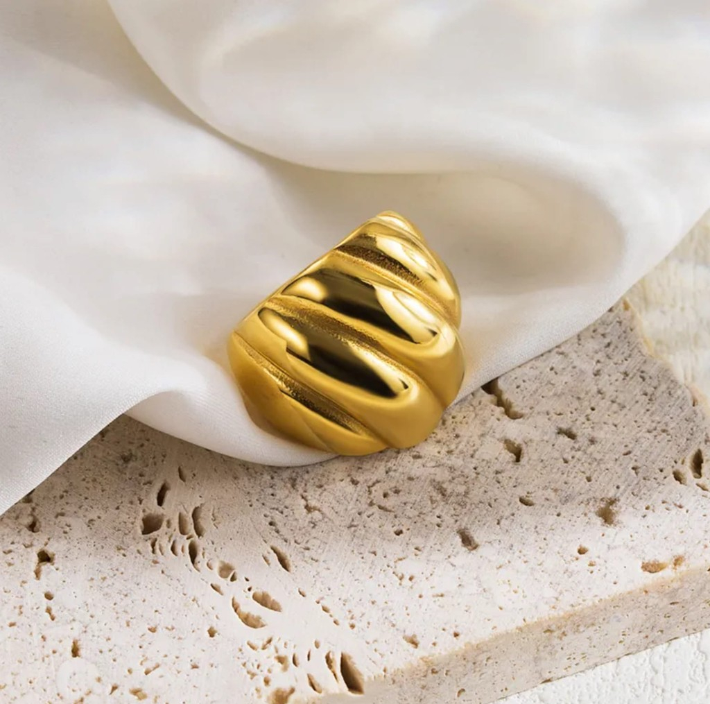 785-0197941b-0937-77c6-9ec3-5550ef452d3c.jpg Anillo Acero Inoxidable Dorado 7 - Imagen 1