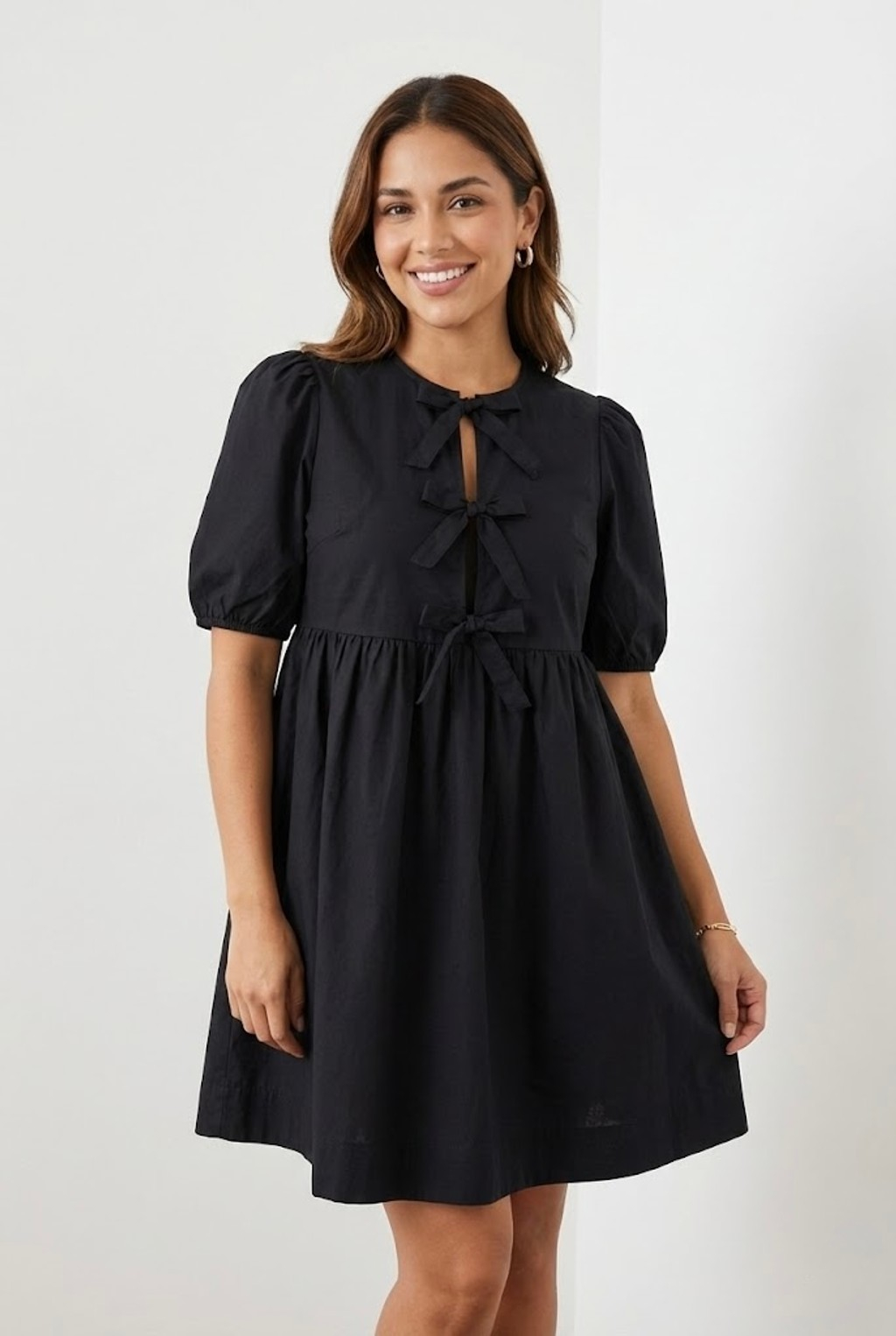 785-019ac14c-4a54-73ce-b2a0-bd0a922d9190.jpg Vestido negro - Imagen 1