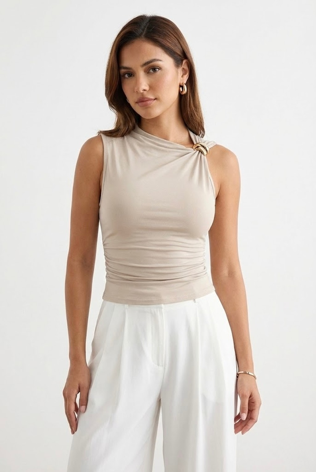 785-019b0bd8-627d-7765-97f4-fa31ffdcf46c.jpg Blusa beige - Imagen 1