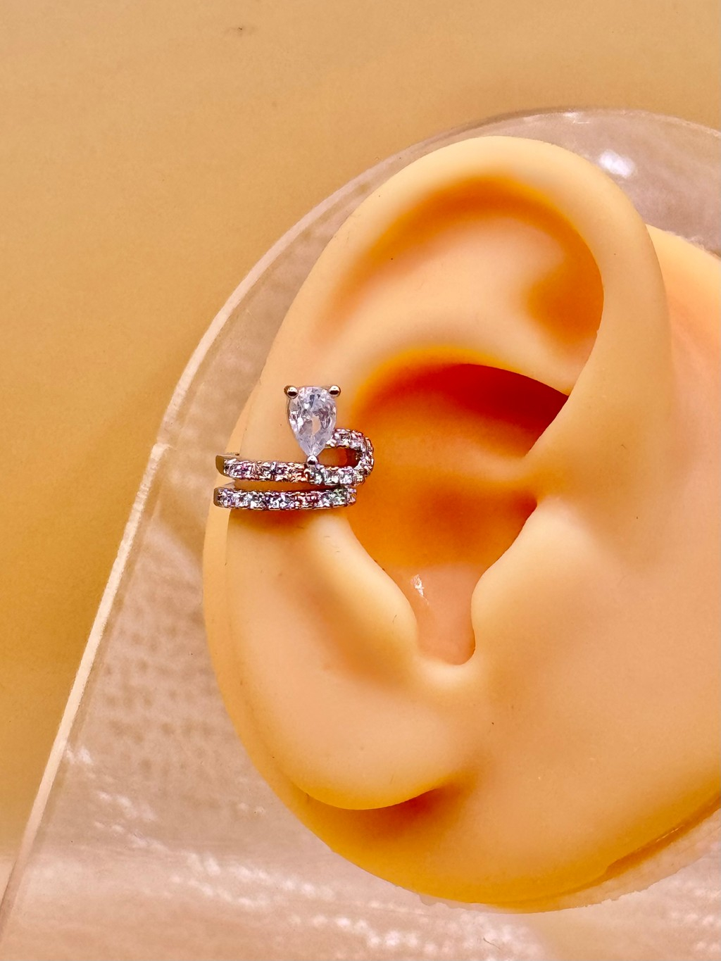 785-019b0eef-7321-724a-bb32-5d3bb6a4d644.jpg Earcuff rodio - Imagen 1