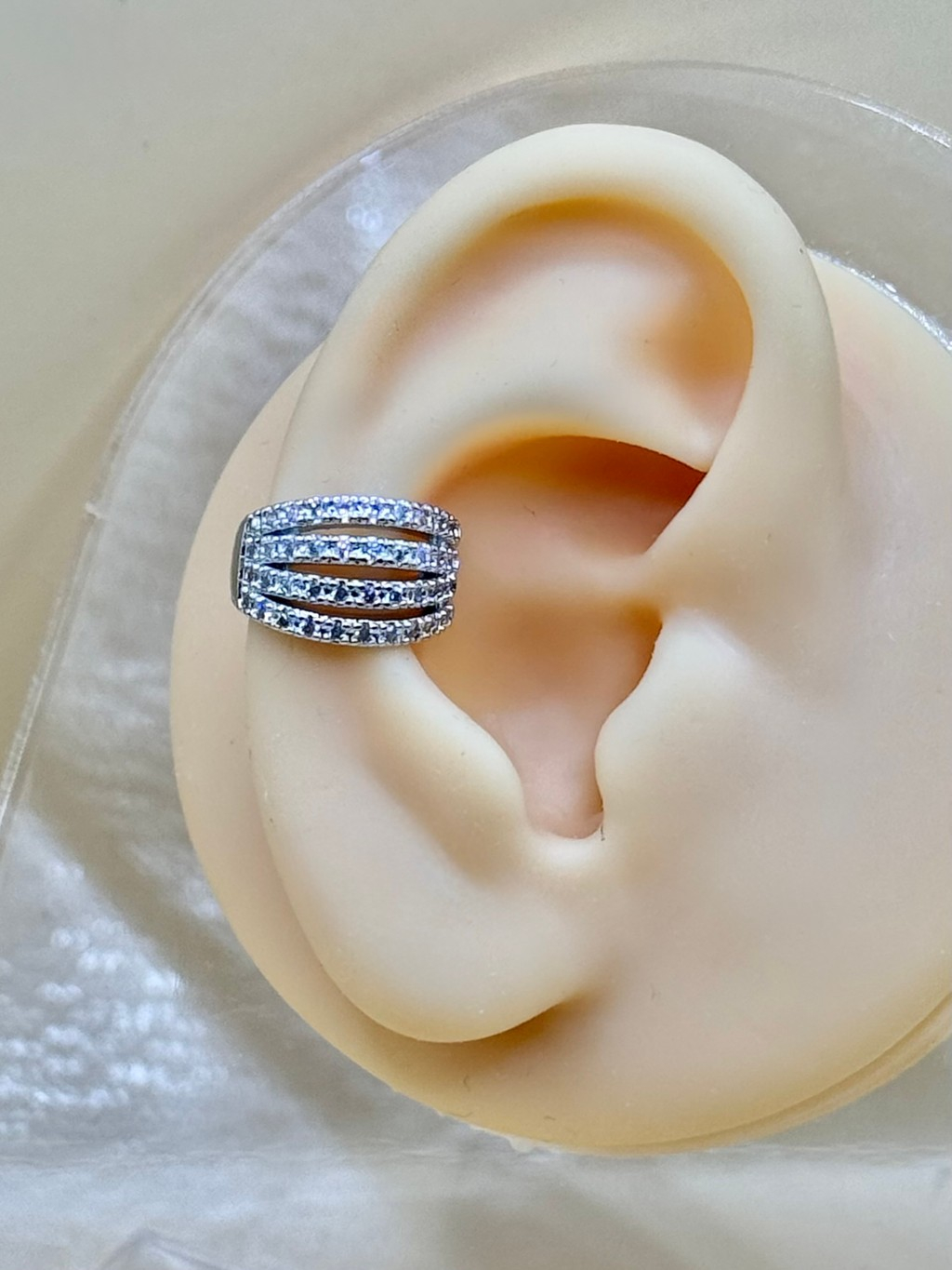785-019b10ec-23c8-763e-bc49-d3de10705687.jpg Earcuff rodio - Imagen 1